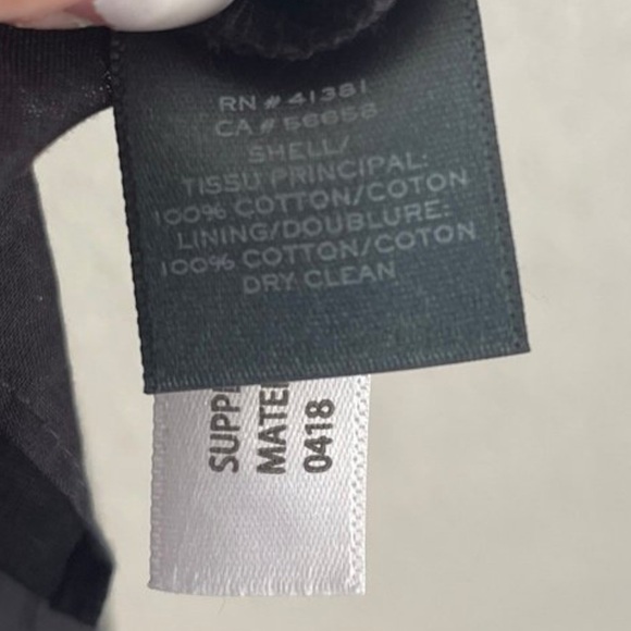 Elegant Black Off-Shoulder Dress - Picture 9 of 13